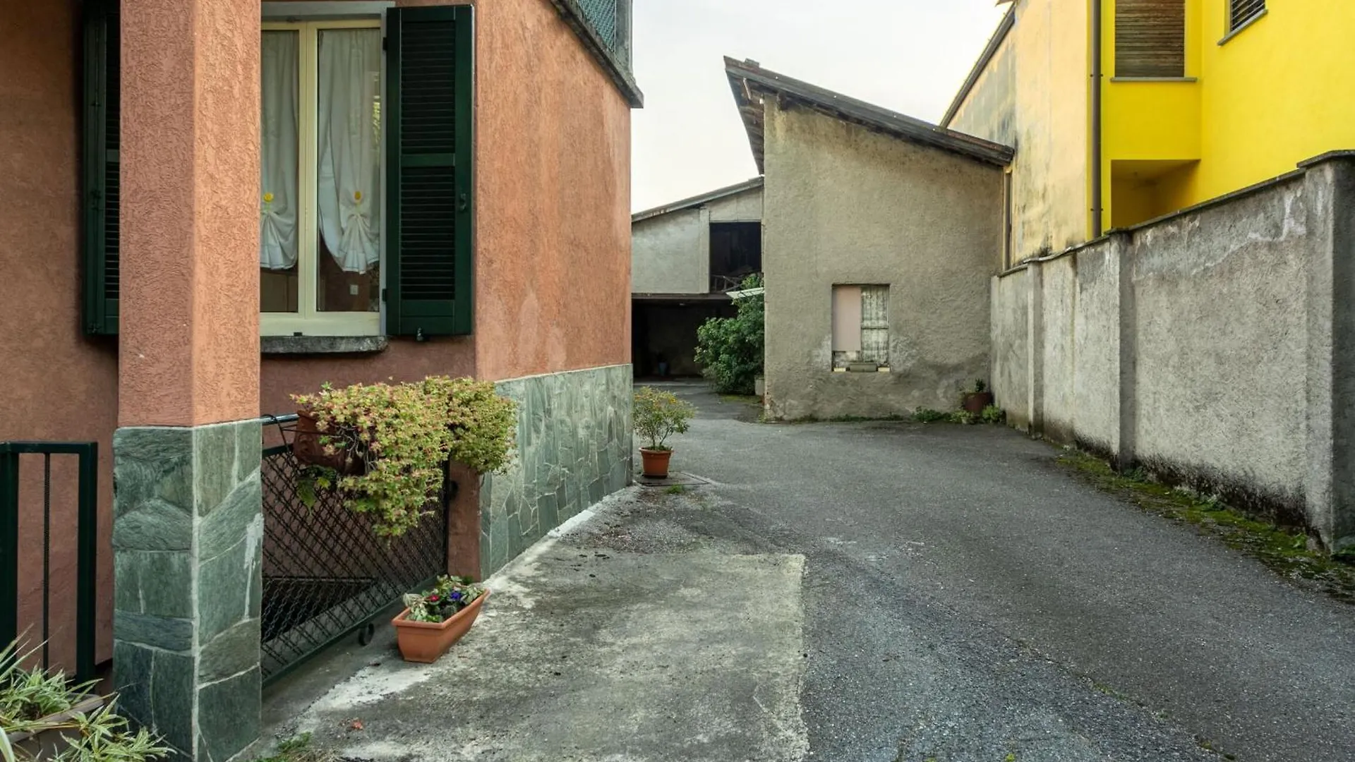 Sweet Honey Home By Halldis Dongo Italien