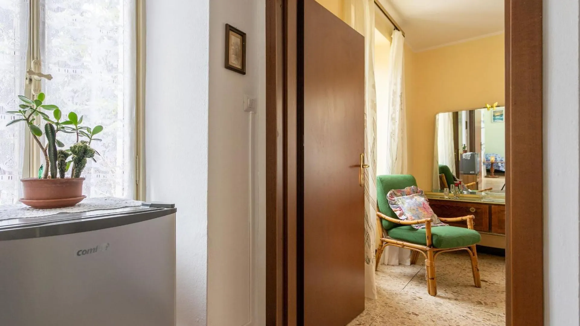 דונגו Sweet Honey Home By Halldis